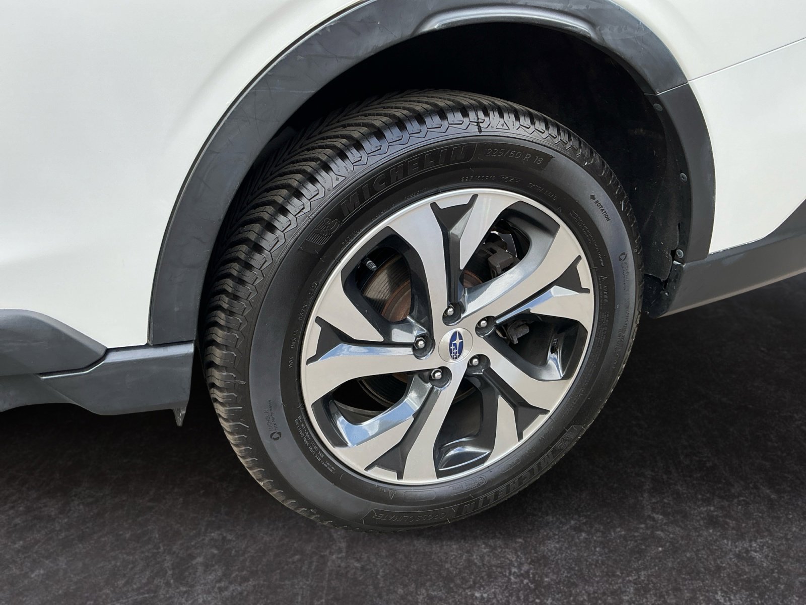 Used 2020 Subaru Outback Limited AWD/4WD image 9