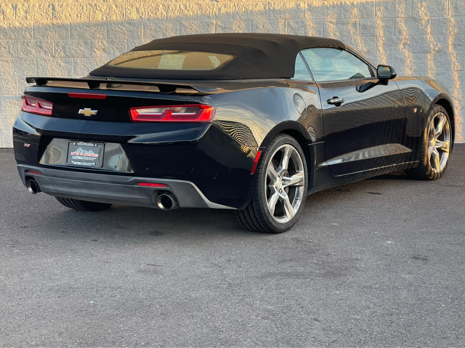Used 2017 Chevrolet Camaro SS image 7