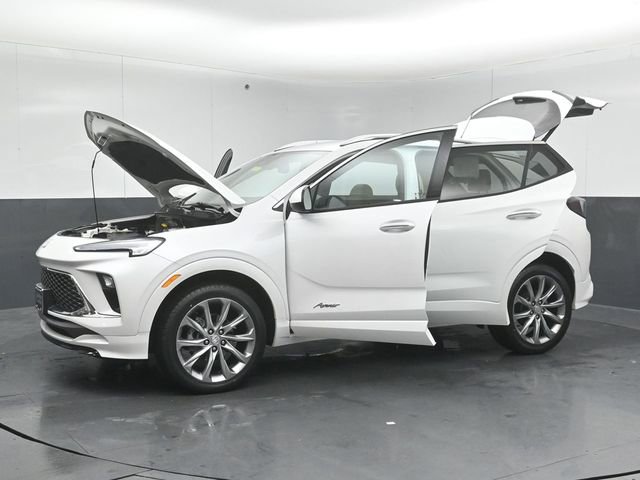 Used 2024 Buick Encore GX Avenir w/ Avenir Convenience Package image 50