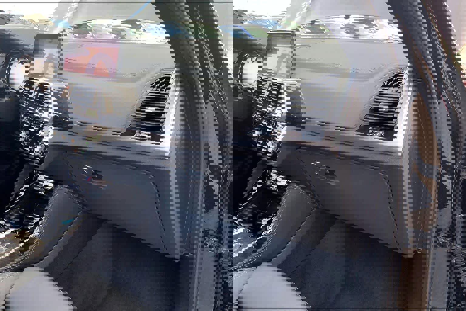 Used 2019 BMW X4 M40i w/ Executive Package image 18