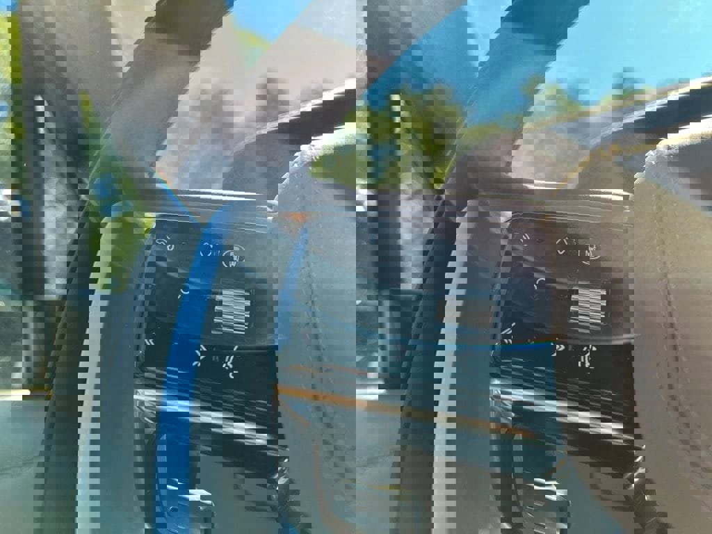 New 2025 Land Rover Range Rover SE image 13