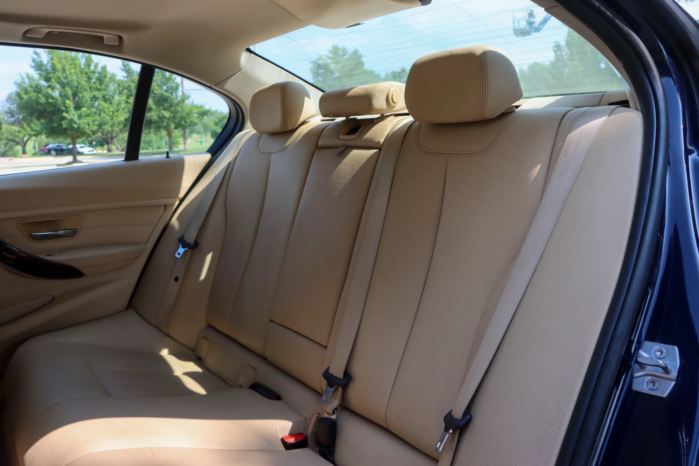 Used 2014 BMW 328i Sedan RWD image 17