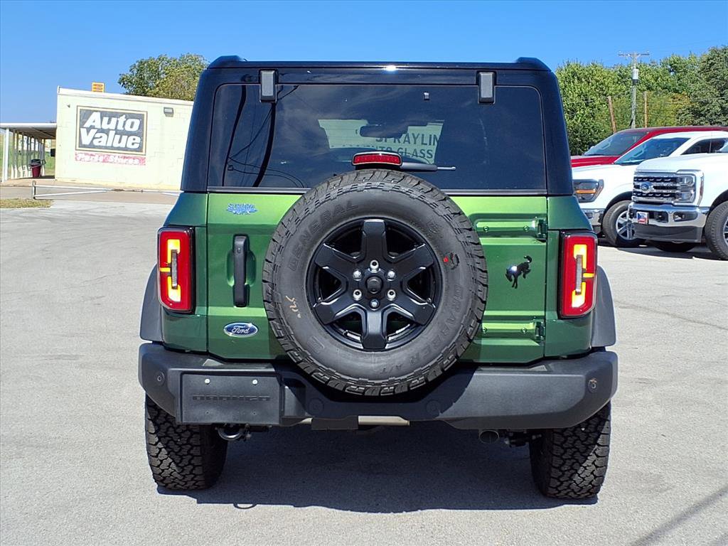 New 2025 Ford Bronco Outer Banks w/ Black Appearance Package image 4