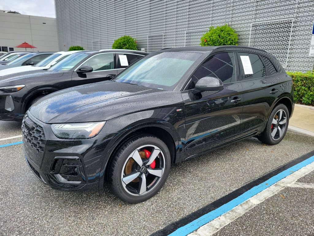 Certified 2024 Audi Q5 2.0T Prestige AWD/4WD image 2