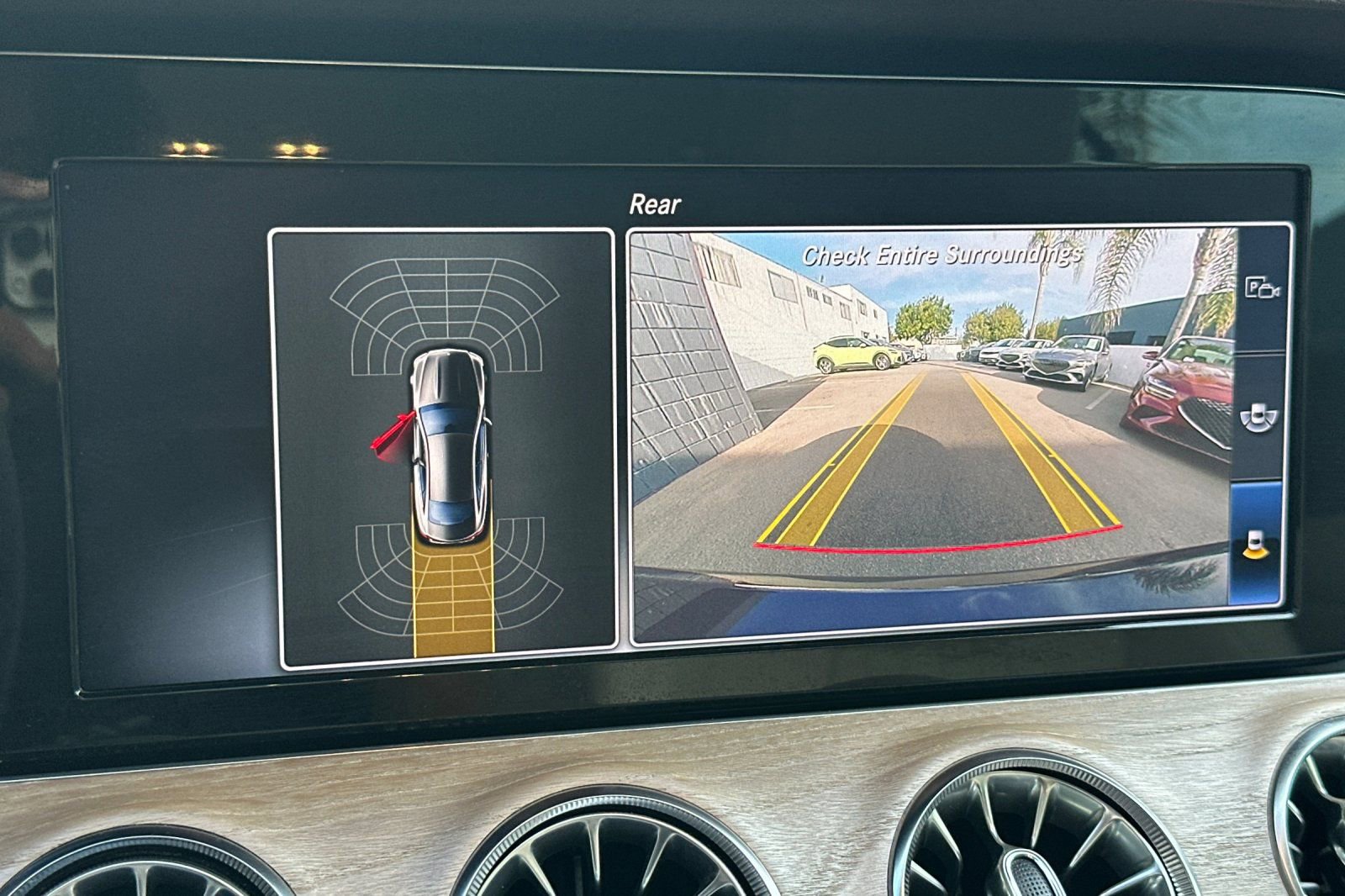 Used 2018 Mercedes-Benz E 400 E 400 image 19