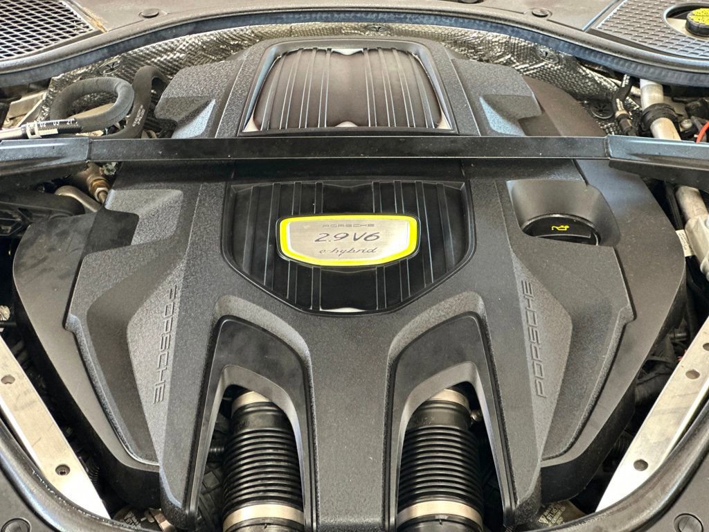 Used 2021 Porsche Panamera 4S image 69