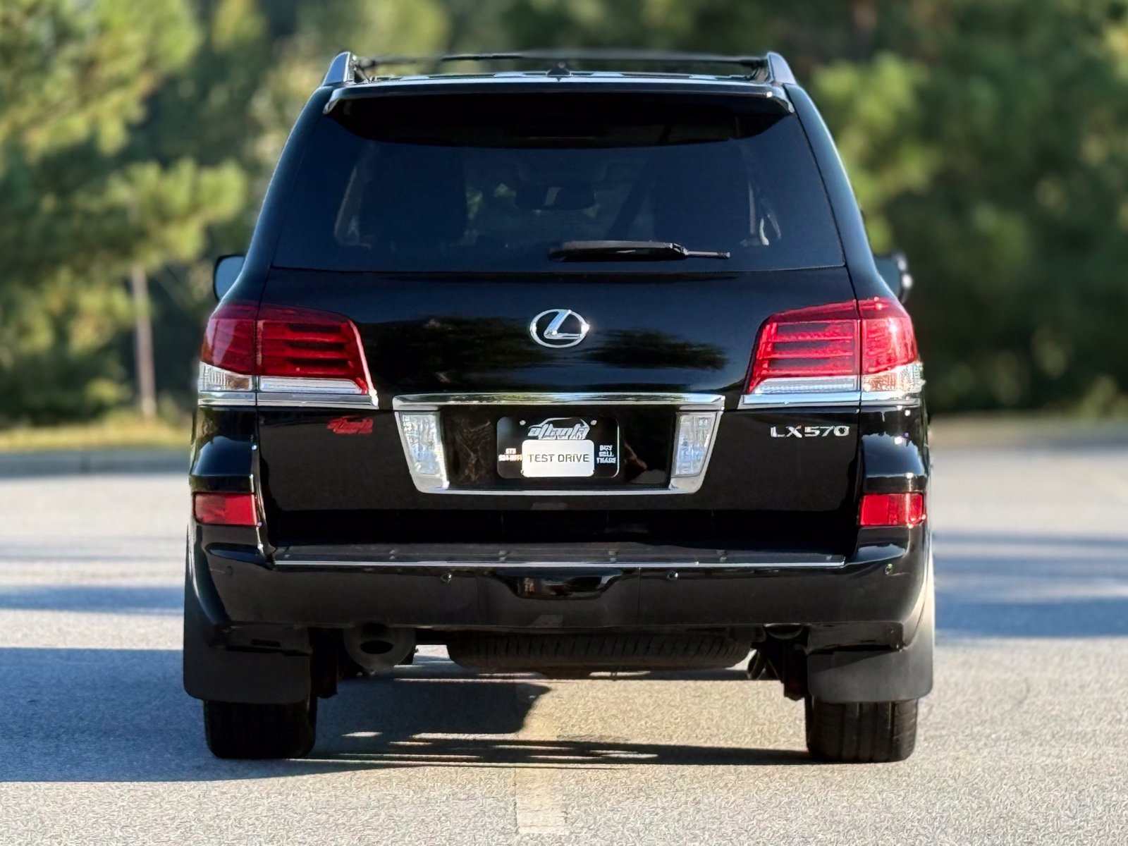 Used 2015 Lexus LX 570 4WD image 6