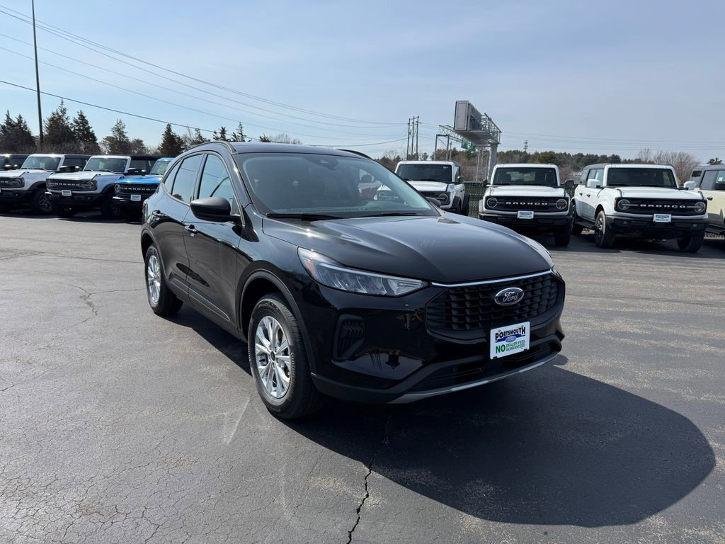 New 2026 Ford Escape Active w/ Active Premium Tech Pack AWD/4WD image 1