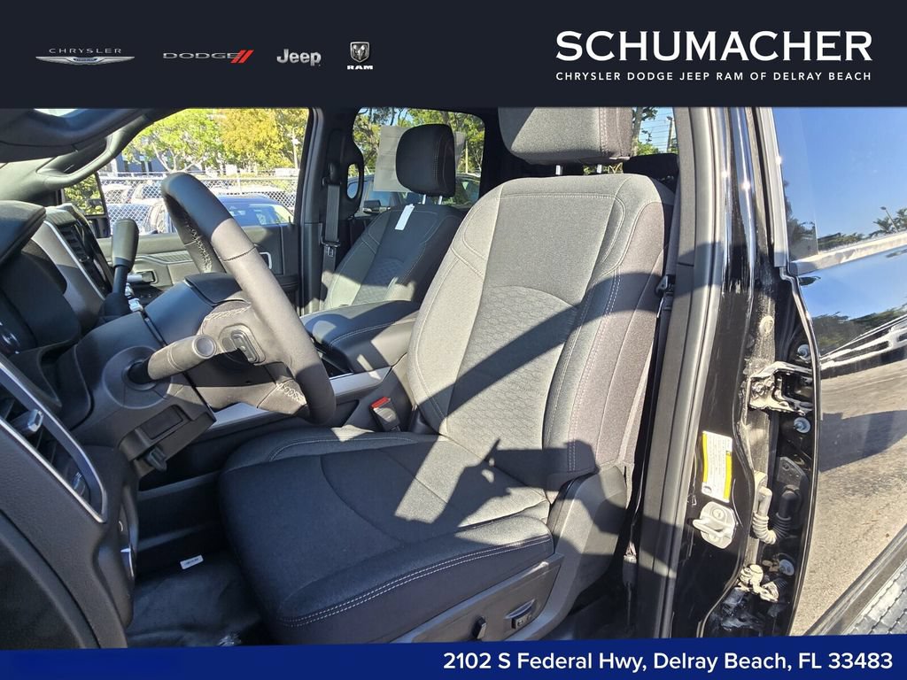 New 2026 RAM 2500 Big Horn AWD/4WD image 12