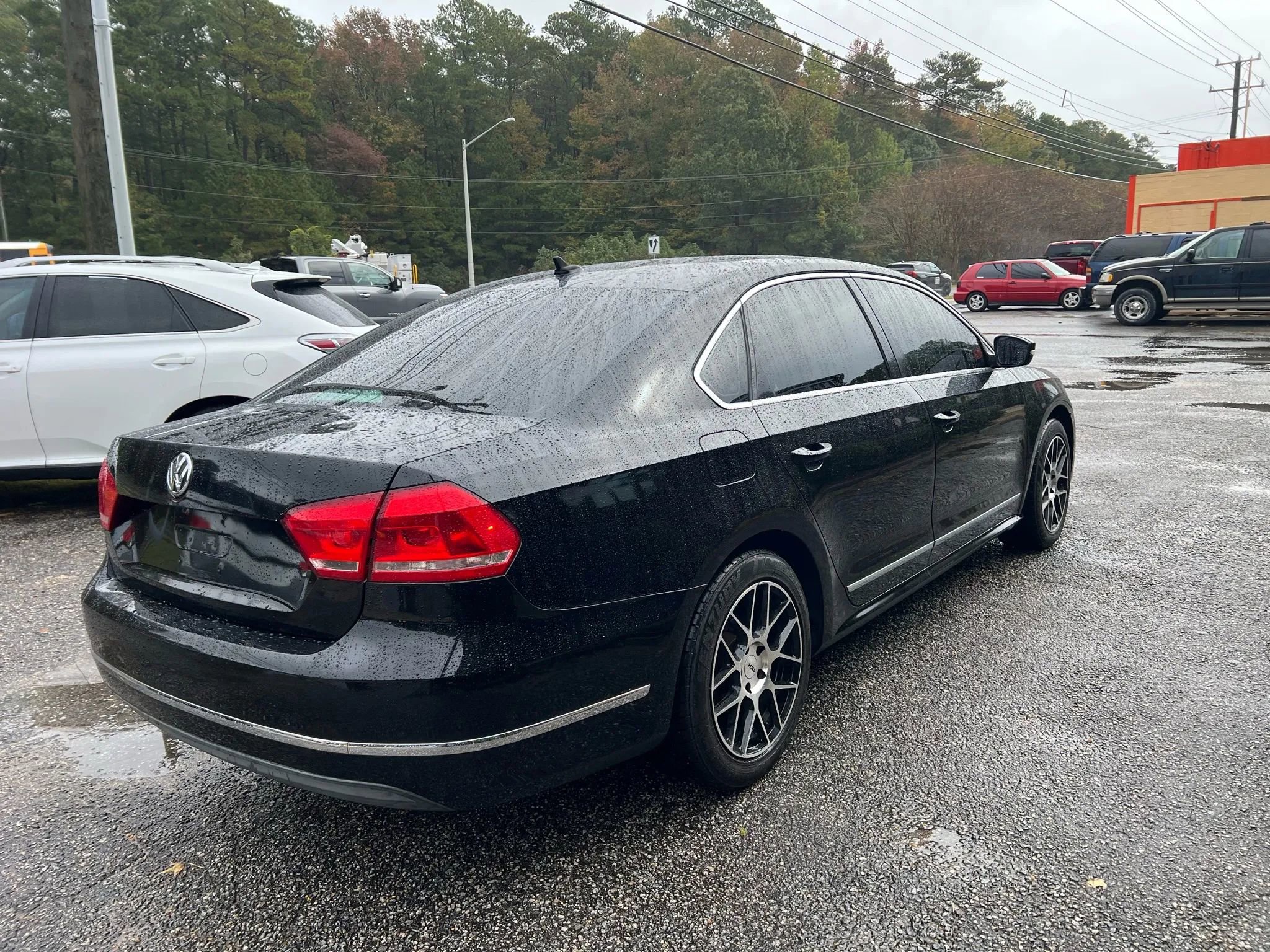 Used 2013 Volkswagen Passat 2.5 SEL Premium image 5