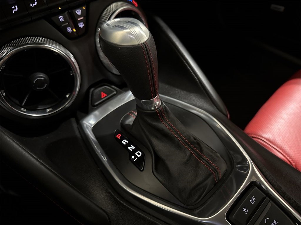 Used 2018 Chevrolet Camaro SS w/ LPO, Ground Effects Package image 18