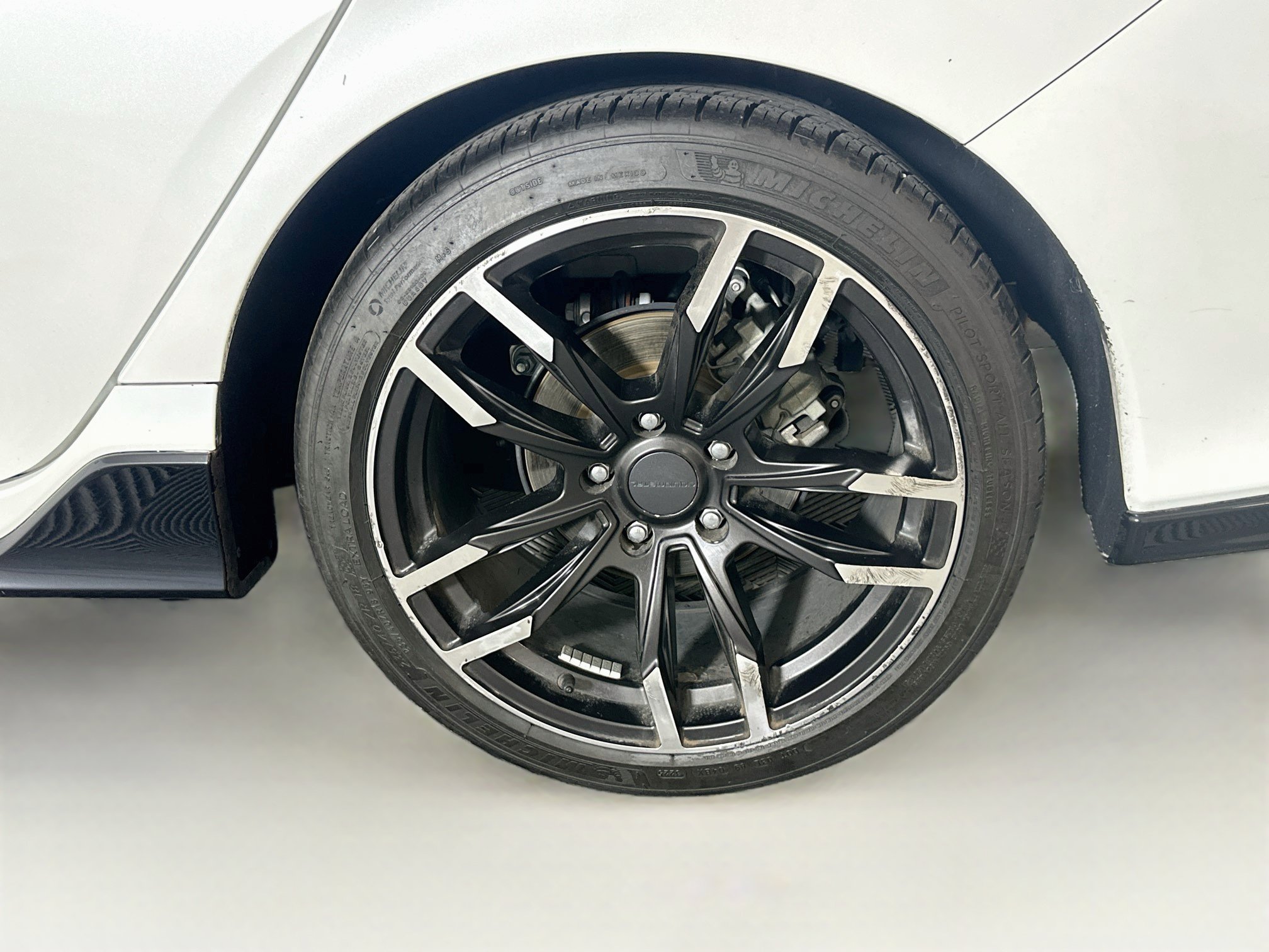 Used 2018 Honda Civic Sport Touring image 11