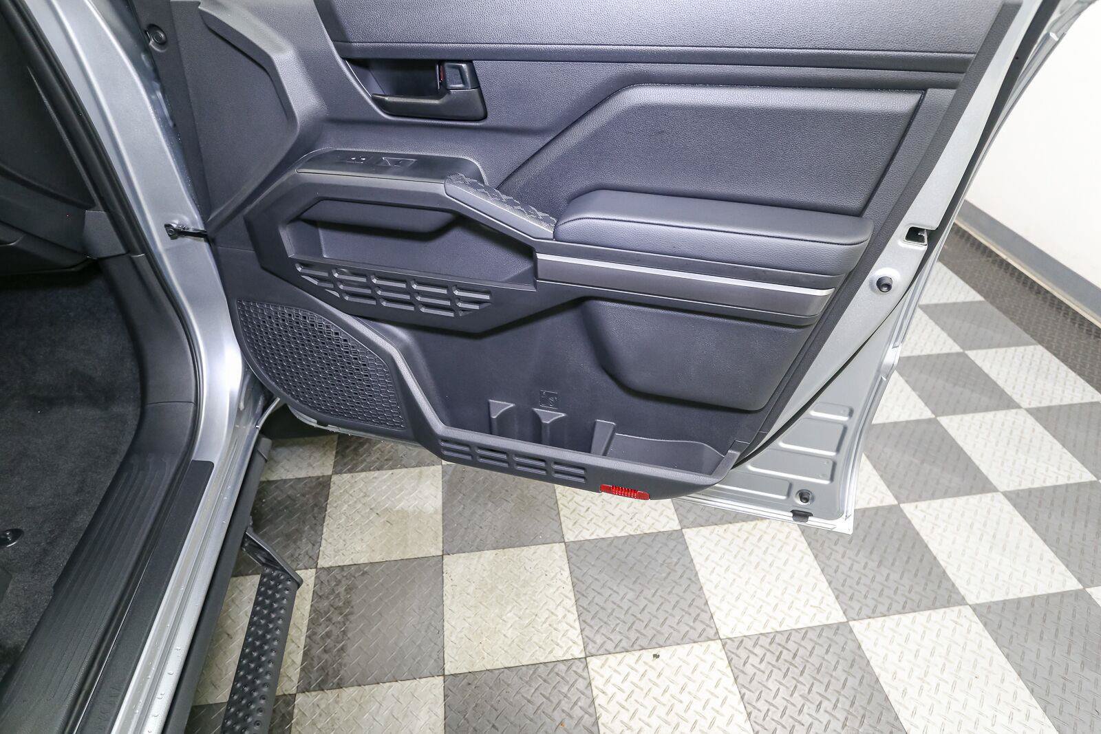 Used 2026 Toyota Tacoma SR5 AWD/4WD image 19