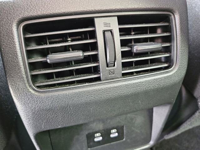 Certified 2024 Nissan Rogue SV FWD image 29