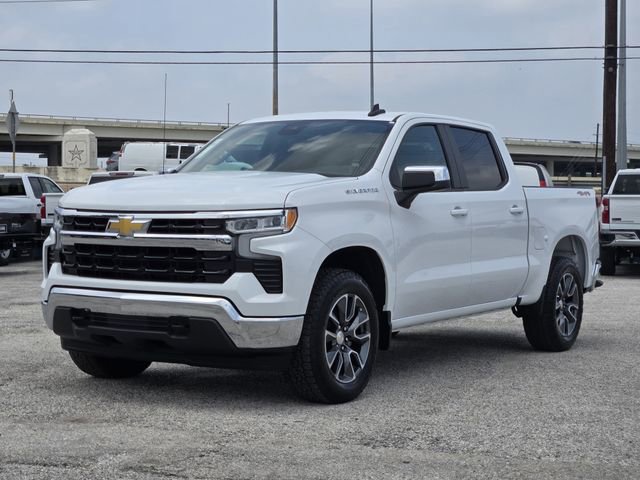Used 2024 Chevrolet Silverado 1500 LT AWD/4WD image 3