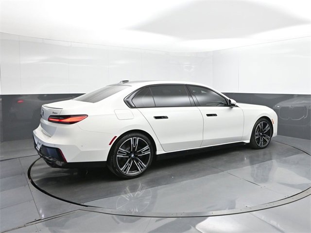 New 2025 BMW 760i xDrive w/ Executive Package image 15