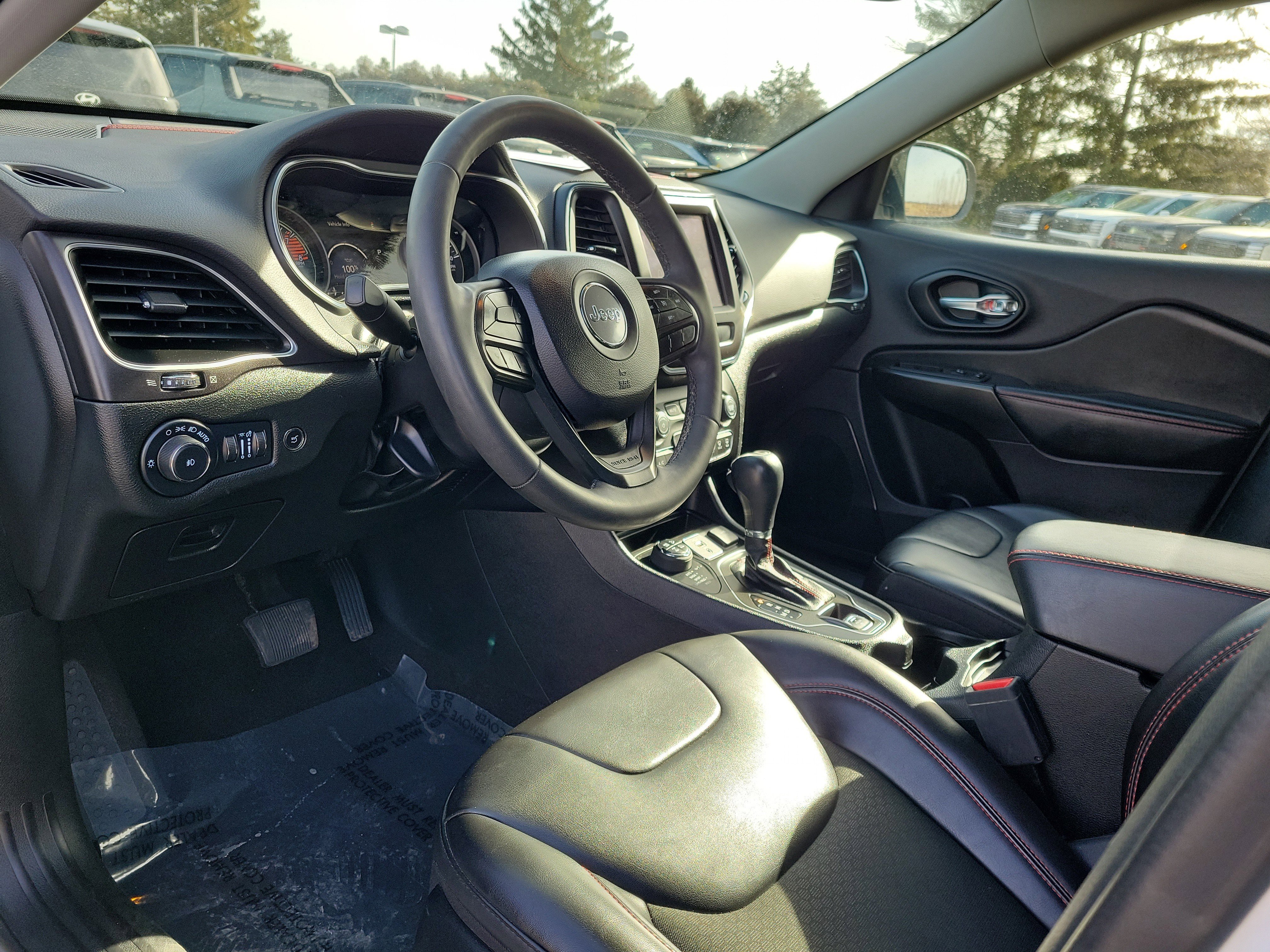 Used 2022 Jeep Cherokee Trailhawk w/ Sun, Sound & Nav Group image 19