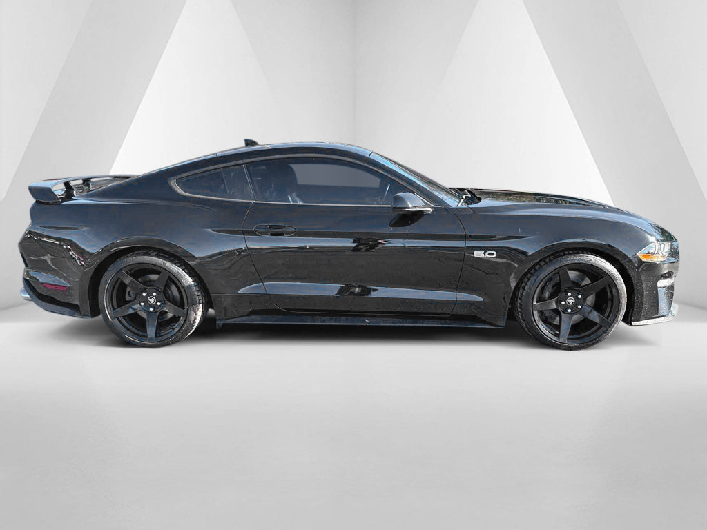 Used 2021 Ford Mustang GT Premium w/ GT Performance Package RWD image 9