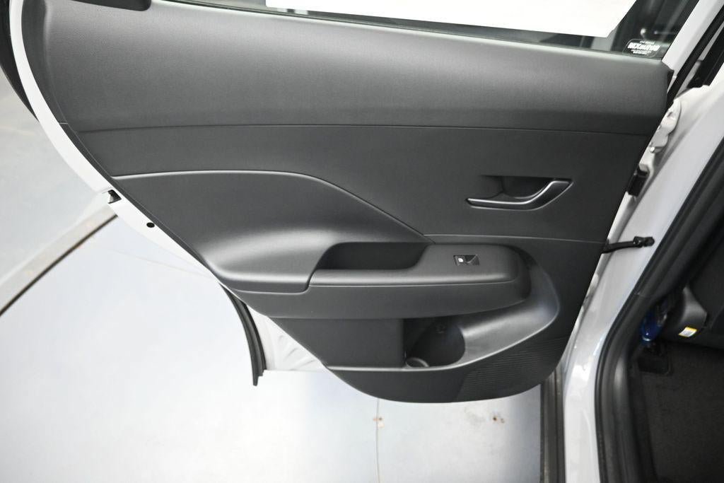 New 2027 Hyundai Kona SE FWD image 26