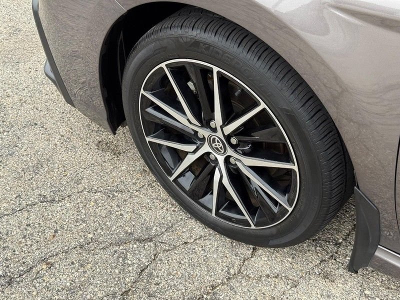 Used 2023 Toyota Camry SE w/ Audio Upgrade Package FWD image 10