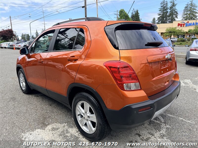 Used 2015 Chevrolet Trax LT w/ LT Plus Package FWD image 4