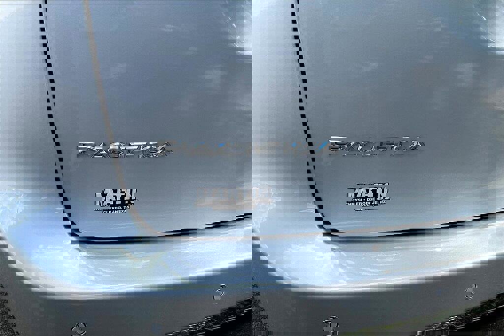 New 2026 Chrysler Pacifica Select image 12