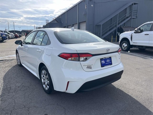 Used 2026 Toyota Corolla LE image 5