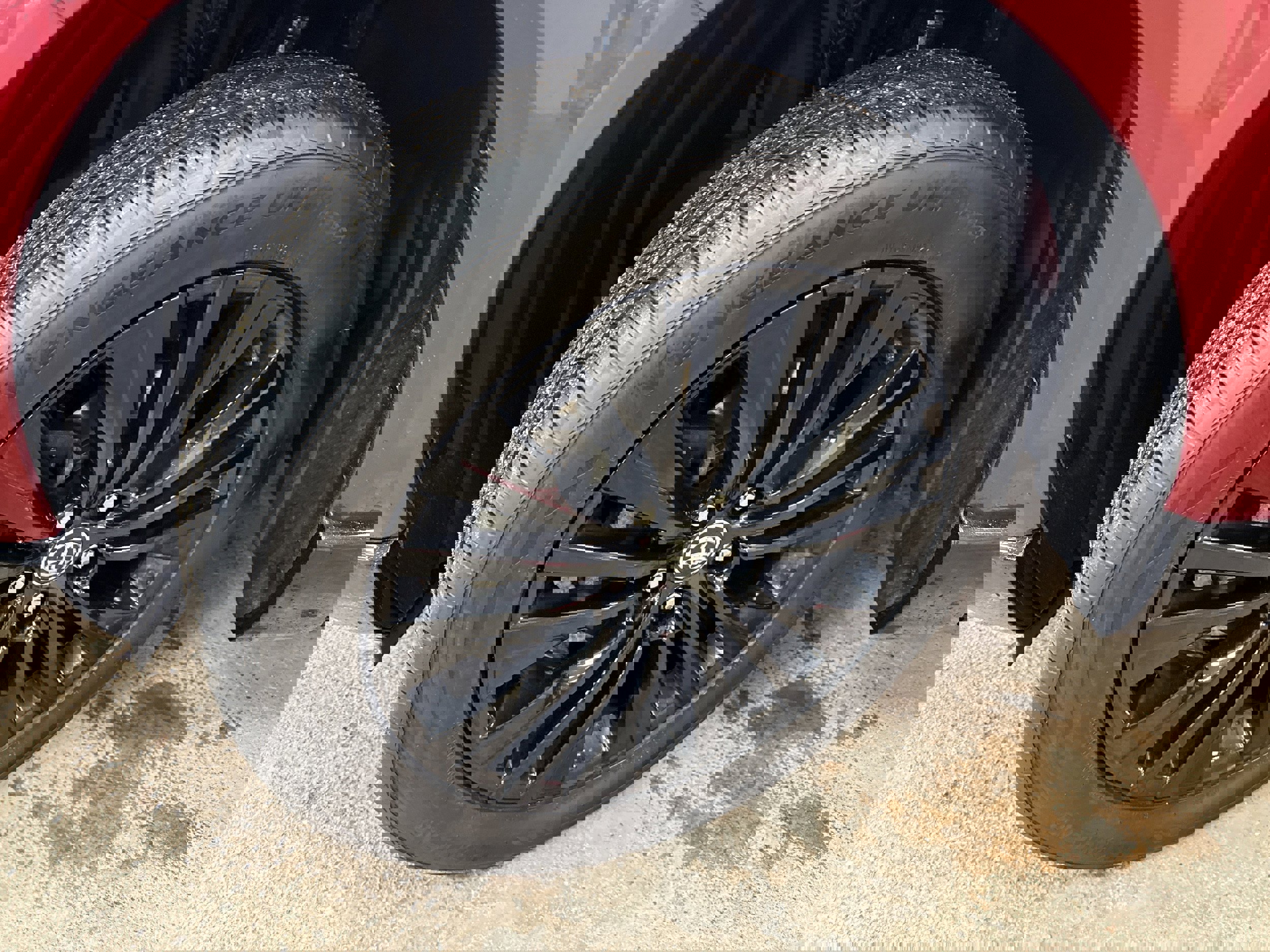 Used 2023 Toyota Venza Nightshade image 4