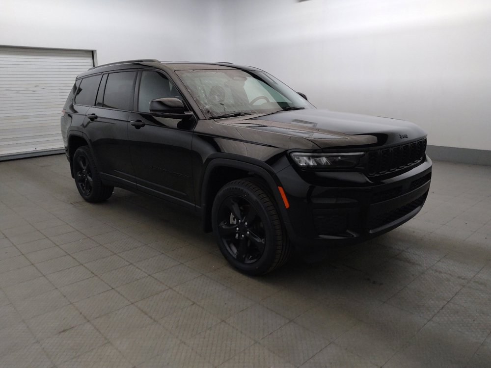Used 2023 Jeep Grand Cherokee L Laredo RWD image 13