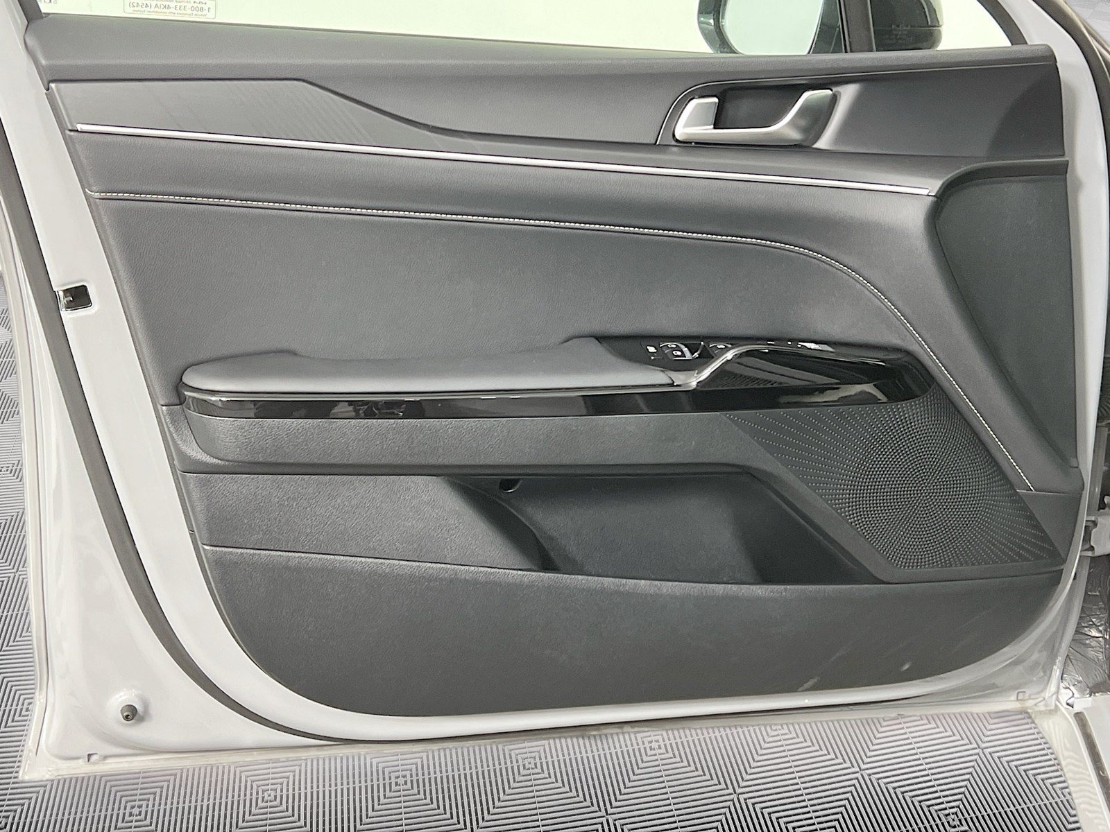 New 2025 Kia K5 GT-Line FWD image 20