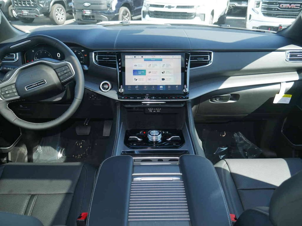 New 2026 Jeep Grand Wagoneer Limited AWD/4WD image 4