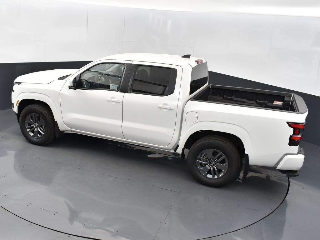 Used 2025 Nissan Frontier SV w/ Tow Package image 45