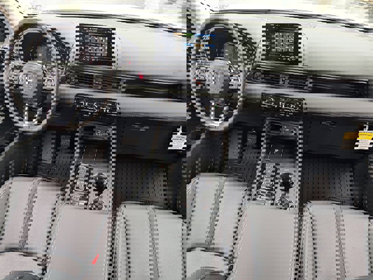 New 2025 Honda Pilot EX-L image 10