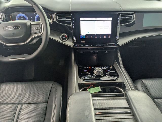 Used 2023 Jeep Wagoneer Series III w/ Convenience Group I image 25