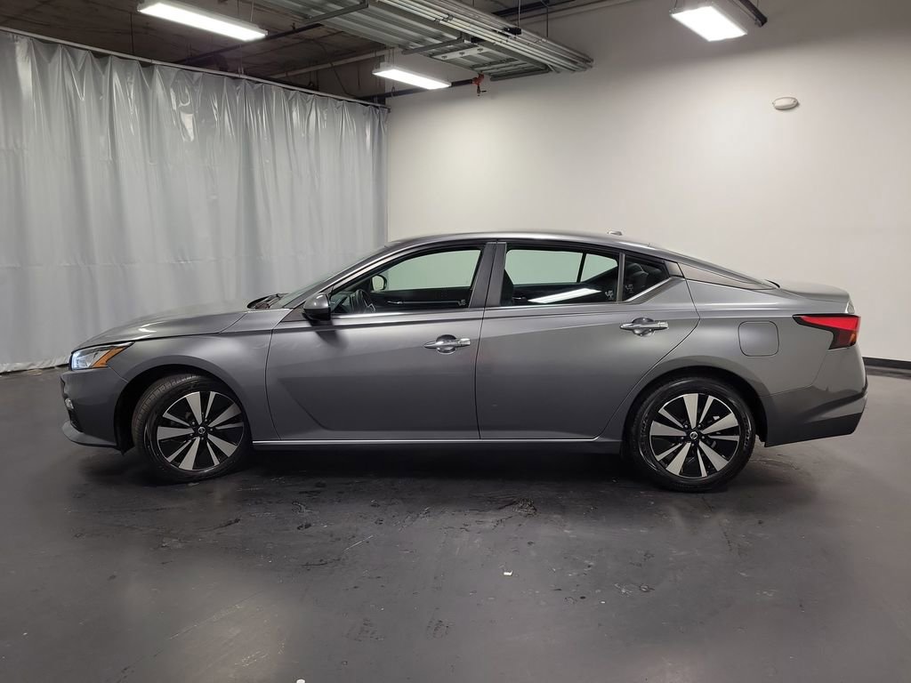 Used 2022 Nissan Altima 2.5 SV image 5