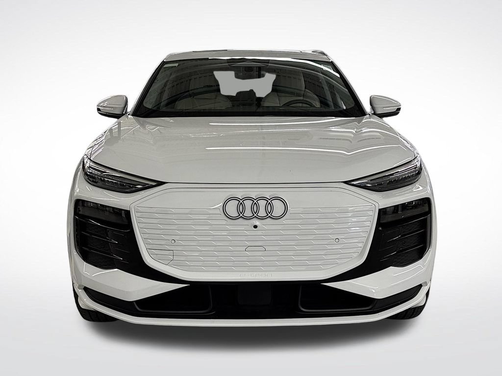 Used 2025 Audi Q6 e-tron Premium Plus w/ Premium Plus AWD/4WD image 8