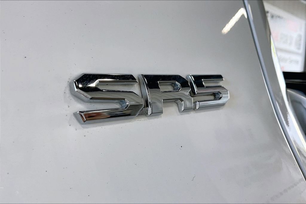 Used 2022 Toyota Tundra SR5 AWD/4WD image 19