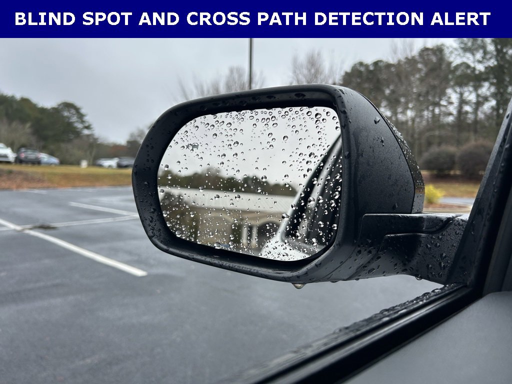 Used 2024 Chevrolet Traverse LT image 7