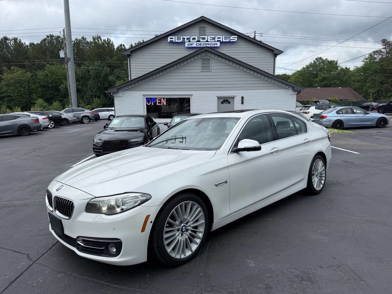 Used 2014 BMW 550i xDrive Sedan AWD/4WD image 1