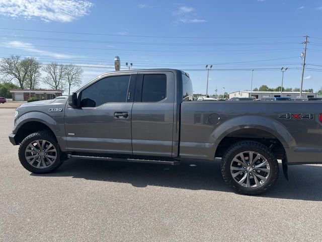 Used 2017 Ford F150 XLT image 21