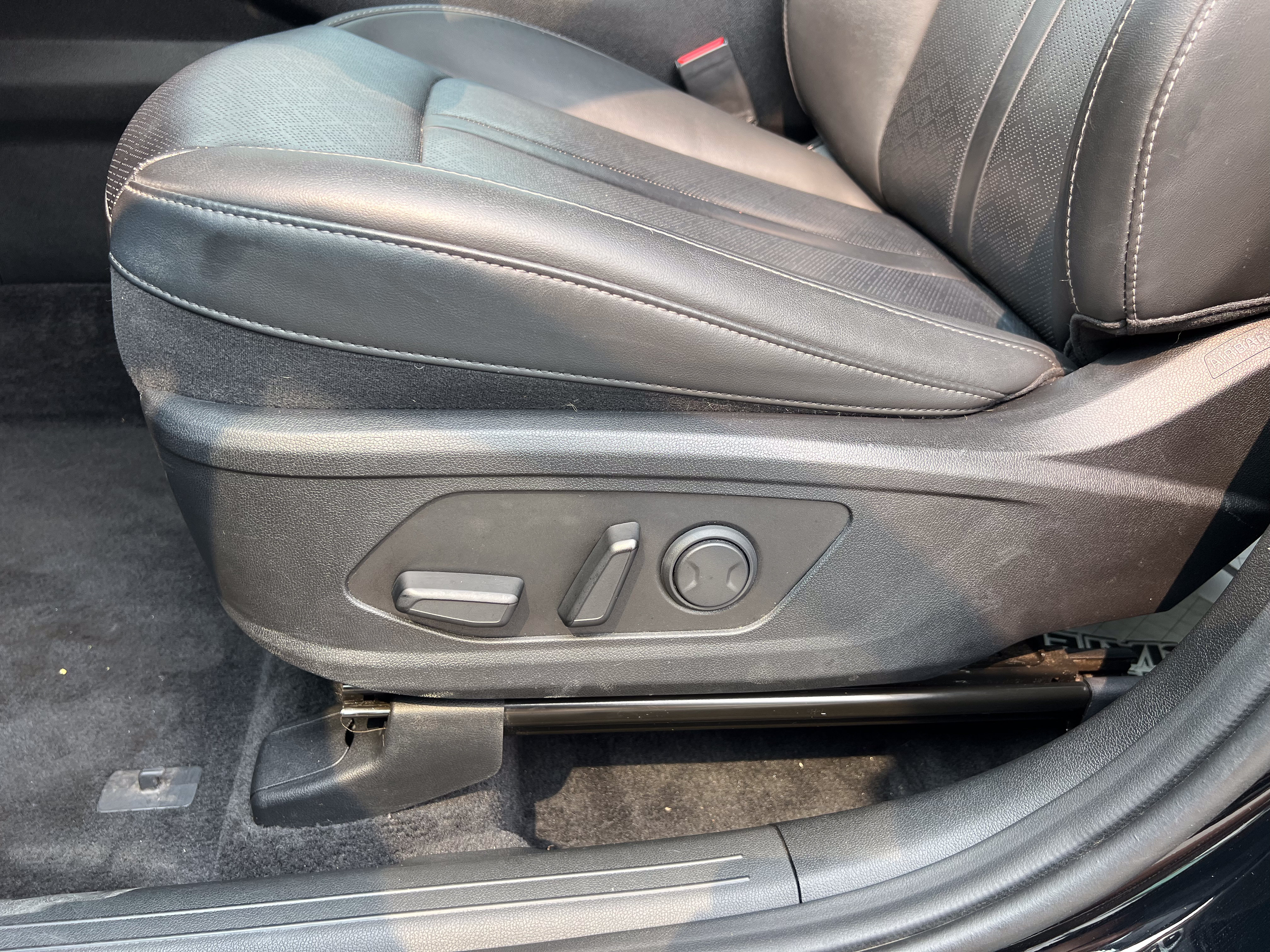 Used 2023 Kia Sorento SX AWD/4WD image 17