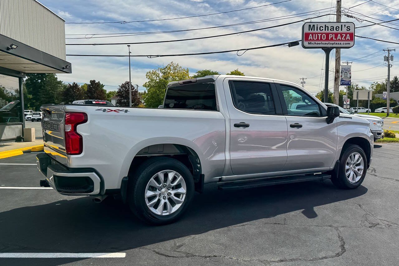 Used 2022 Chevrolet Silverado 1500 Custom AWD/4WD image 4