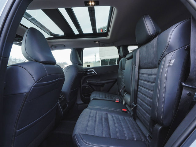 New 2026 Mitsubishi Outlander Trail Edition AWD/4WD image 34