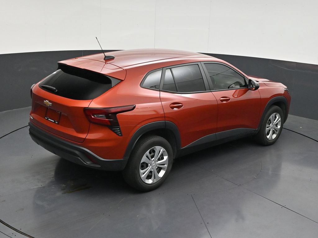 Used 2024 Chevrolet Trax LS FWD image 19