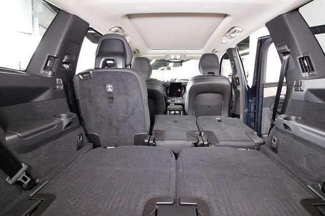 Used 2025 Volvo XC90 B6 Plus w/ Protection Package Premier AWD/4WD image 30