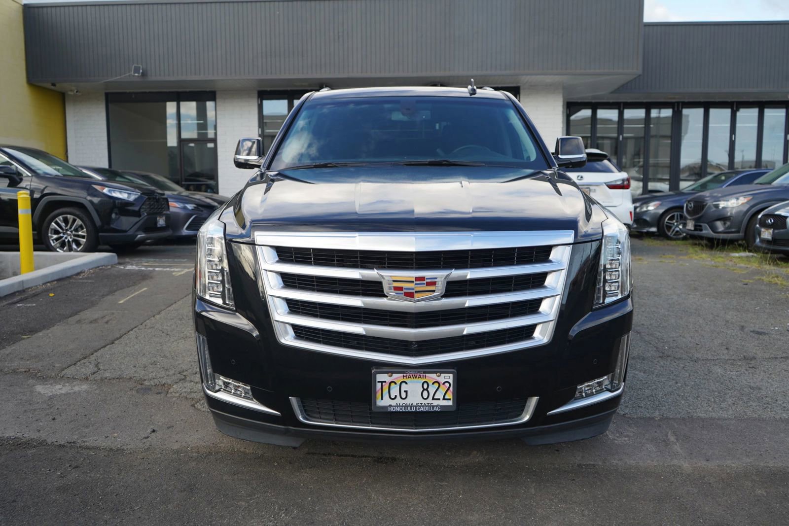 Used 2016 Cadillac Escalade 2WD image 3