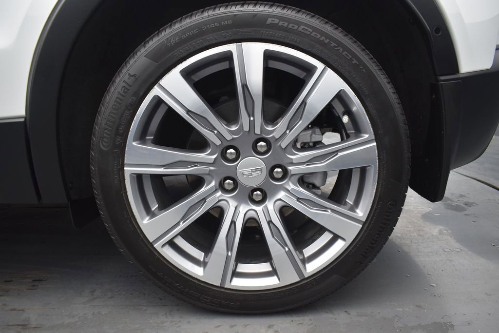 Certified 2023 Cadillac XT4 Premium Luxury w/ Technology Package AWD/4WD image 9