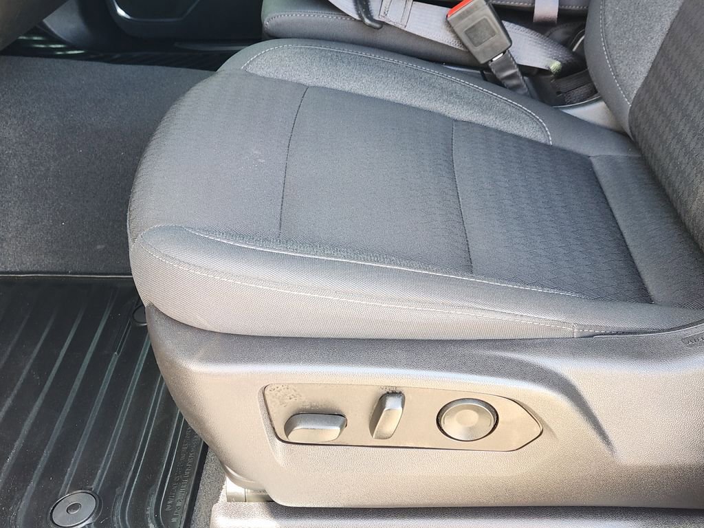 Used 2024 Chevrolet Silverado 1500 LT image 26