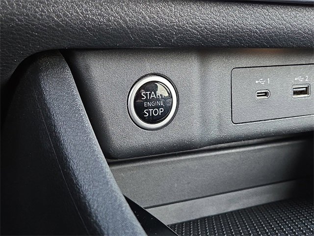 Used 2021 Nissan Rogue SV w/ Premium Package image 12