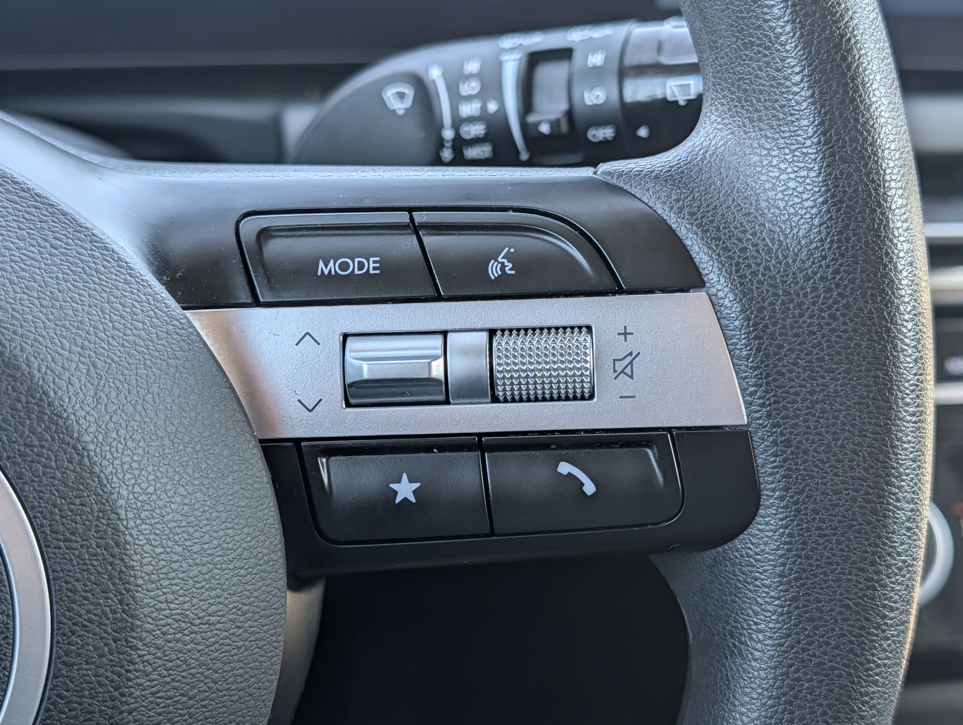 Certified 2025 Hyundai Tucson SEL image 30